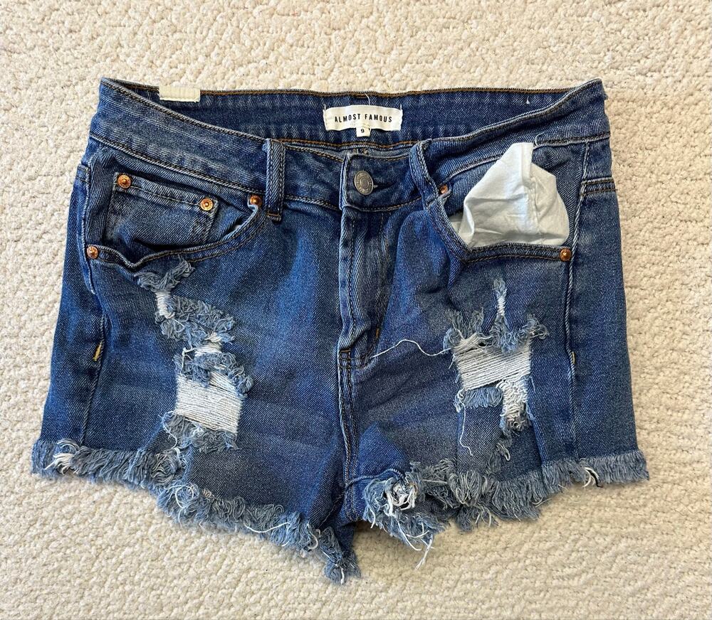 Almost Famous Womens Distressed Denim Shorts Size 9